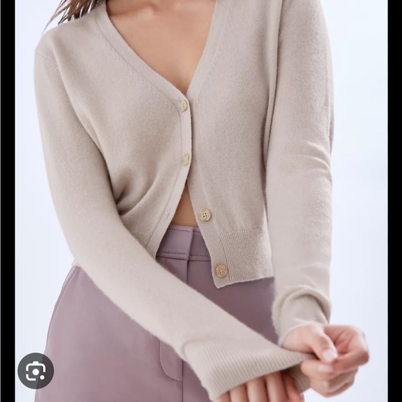 Aritzia Babaton Ruby 100% Cashmere Cardigan Sweater Size XXS Dovetail Ta… - Picture 4 of 6